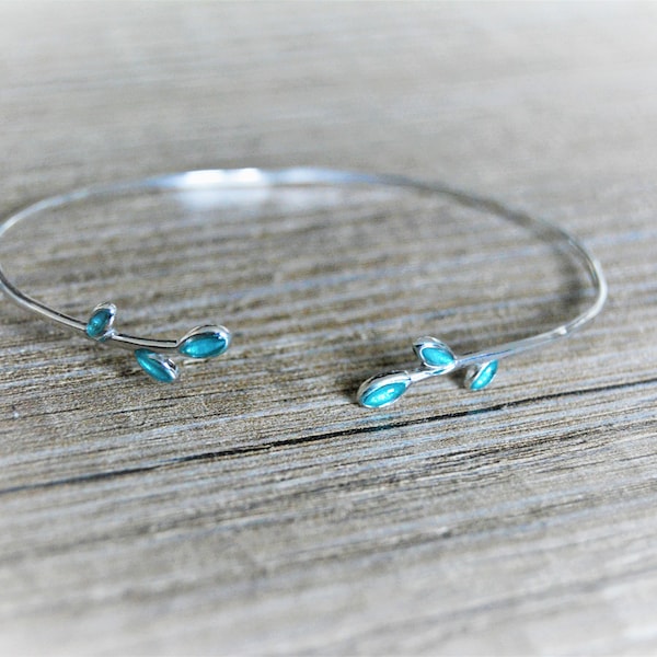 Bracelet bleu turquoise argent 925 Bracelet jonc fin ouvert minimaliste petites feuilles laurier bleu océan