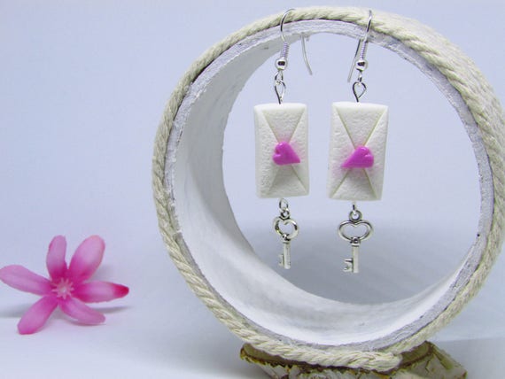 boucle d oreille 6 lettres