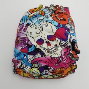 Pañal de bebé de alta calidad, tamaño 8-35+ libras, cierre a presión, ecológico, híbrido, ajustado, reutilizable, de bambú, tatuaje de pez, calavera, mariposa, corazón, acuarela