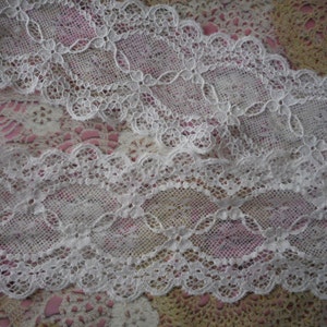 Dentelle blanche, dentelle au mètre, mariage, robe de mariée, shabby chic, dentelle polyester, dentelle, lingerie, 7,00 cm de largeur.