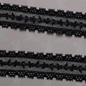 Renda preta, renda a metro, renda de poliéster, renda fina, renda para lingerie, renda, alta costura, 2,50 cm de largura.