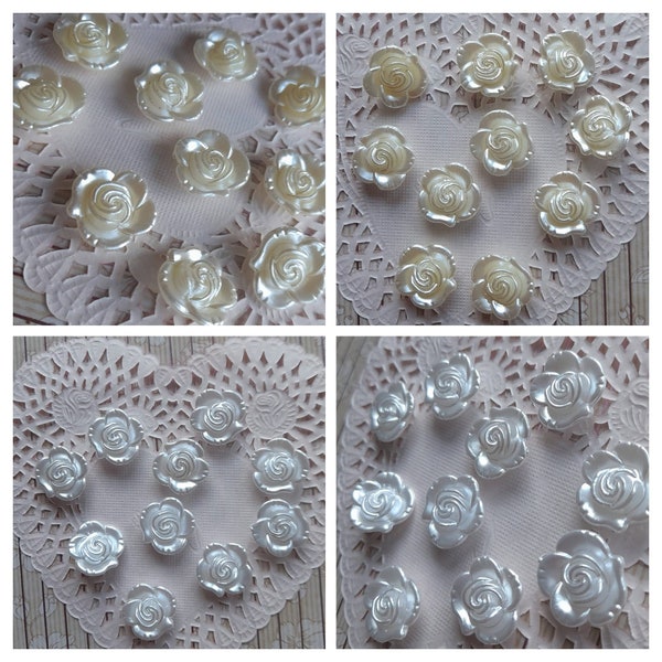 Boutons blancs, par 10 boutons, boutons fleurs, boutons ivoire, boutons résine, shabby chic, robe de mariée, layette, 1,50 cm de diamètre.