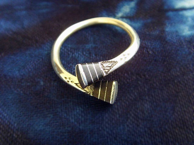 TOUAREG SILVER JEWELRY トゥアレグ シルバー ジュエリー 金属