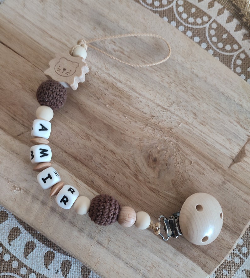 Personalisierter Herz-Schnullerclip Silikon-Schnullerclip aus Holz Geburtsgeschenk personalisierte Babyaccessoires Kreation Bild 5