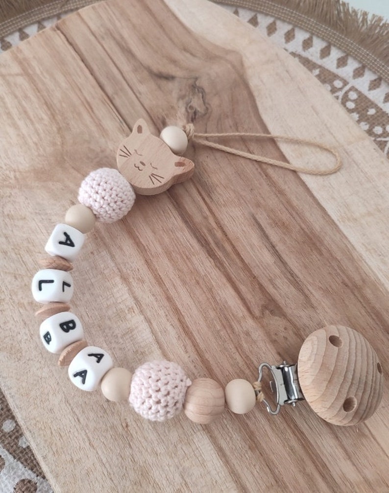 Personalisierter Herz-Schnullerclip Silikon-Schnullerclip aus Holz Geburtsgeschenk personalisierte Babyaccessoires Kreation Bild 9