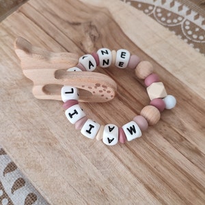 Personalized 100% silicone doe pacifier clip customizable pacifier clip natural wood silicone rattle with wooden ring hochet