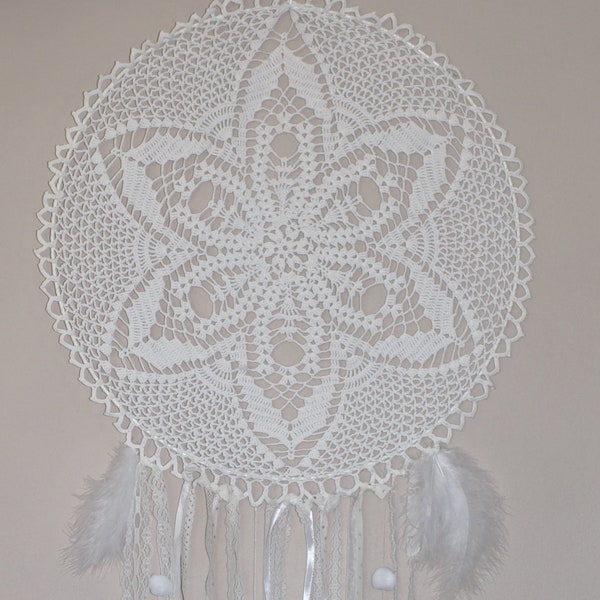 grand attrape-rêves dreamcatcher blanc napperon dentelle plumes