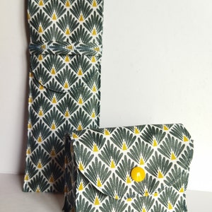 Ensemble pochette à savon, étui brosse à dent et dentifrice, coton enduit, plusieurs coloris au choix.