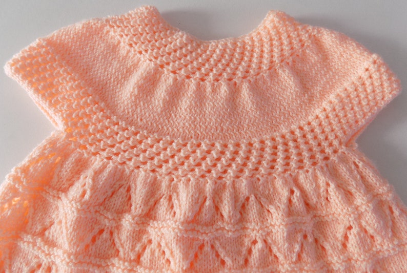 Hand-knitted baby dress, salmon color, size 3 to 6 months. image 9