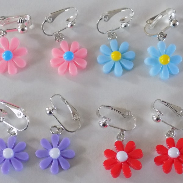 Boucles d'oreille clips argent , pendentif fleur , 4 coloris disponibles.