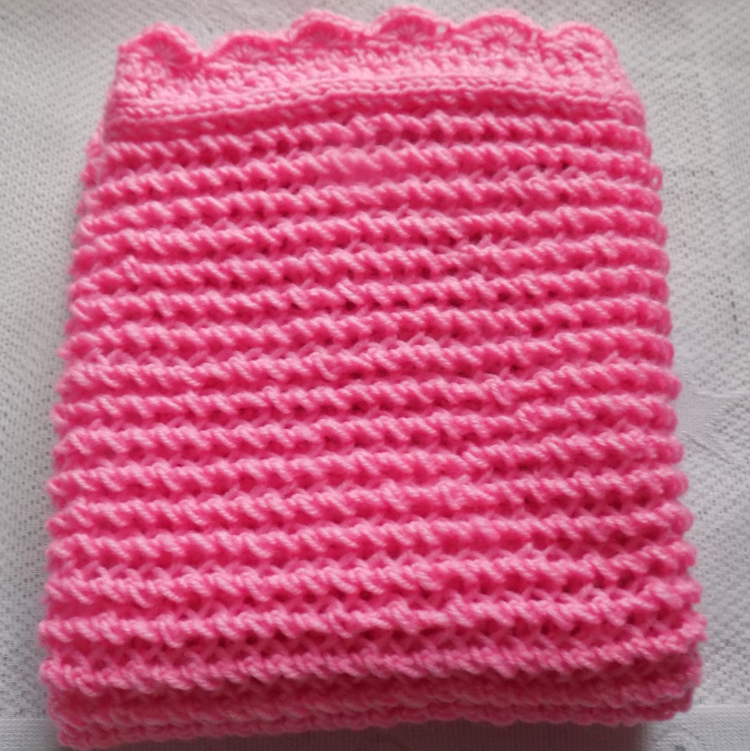 Couverture Pour Bébé Réalisée à La Main Au Tricot et Crochet , Coloris Rose.