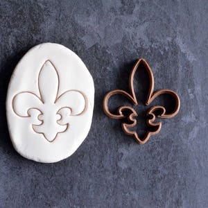 Fleur de Lys cookie cutter Flower cookie cutter Pastry cookie cutter Creative pastry Cake design image 5