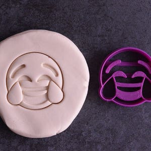 LOL Emoji cookie cutter - Emoji cookie cutter - Friend cookie cutter -