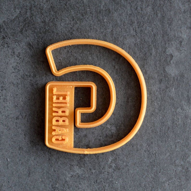 emporte piece lettre