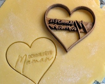 Cortador de galletas en forma de corazón, Feliz Día de la Madre. Cortador de galletas en forma de corazón para el Día de la Madre. Molde para galletas para el Día de la Madre.