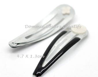 X 2 clips to hair Click-Clack decorating child/woman cameo