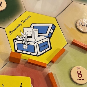 Tesouro da Comunidade compatível com Settlers of Catan - Inclui Hex e Baralho de Cartas!