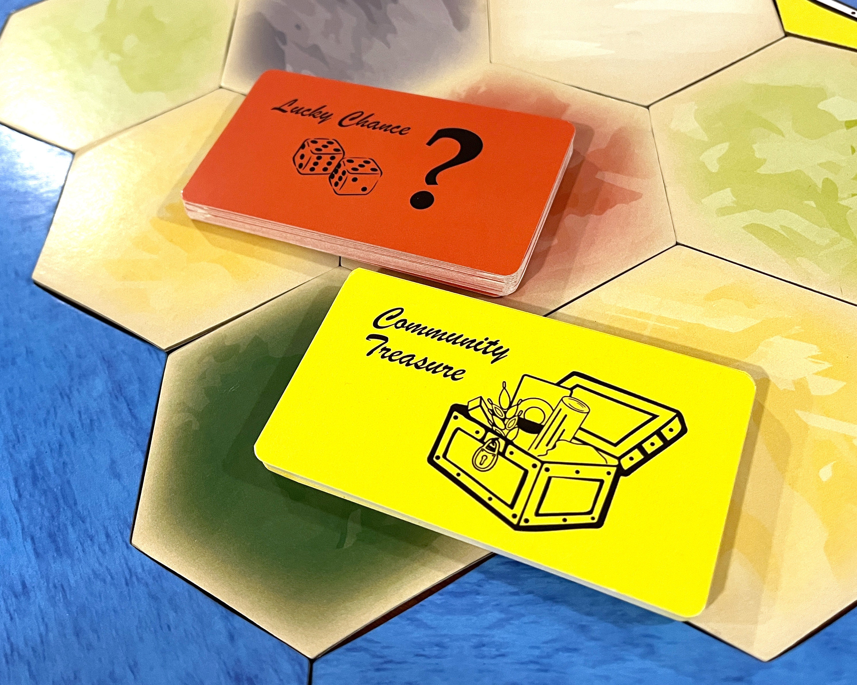 ラッキーチャンスとコミュニティトレジャーシナリオヘックスとカード拡張はカタンの開拓者とモノポリーと互換性があります - Etsy 日本