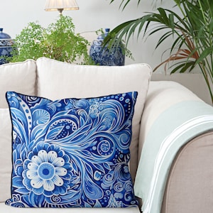 Funda de almohada azul y blanca, fundas de cojines costeros modernos, almohadas florales azules, almohadas contemporáneas Boho Beach House - BARBARITA