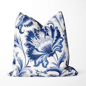 Capa de almofada azul e branca, capas de almofada estilo Jacobean Floral Hamptons, capa de almofada floral azul, travesseiro com detalhes em azul, OLIPA