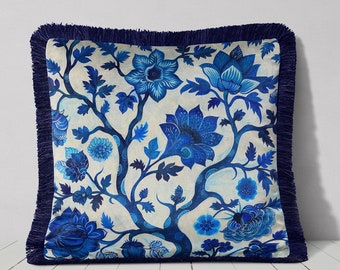 Housse de coussin en velours à franges de luxe floral chinoiserie bleue et blanche, coussin de créateur fait main, impression des deux côtés