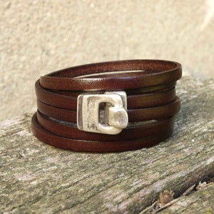 Women's leather bracelet, women's artisanal leather bracelet, handmade leather bracelet - 3 wrist turns - aged silver hook clasp