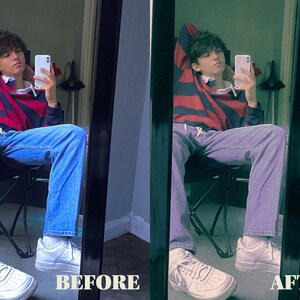 Puede incluir: Una persona lleva una camisa de manga larga a rayas rojas y azules, jeans azules y zapatillas blancas, est&aacute; sentada en una silla y se est&aacute; tomando una selfie en un espejo. La persona est&aacute; mirando el tel&eacute;fono en su mano. El espejo refleja a la persona y la habitaci&oacute;n detr&aacute;s de ella. El texto "ANTES" est&aacute; escrito debajo de la imagen en el lado izquierdo y el texto "DESPU&Eacute;S" est&aacute; escrito debajo de la imagen en el lado derecho.
