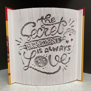 The secret ingredient cut and fold bookfolding pattern