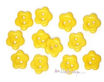 Plastic buttons, flower buttons, scrapbooking buttons, 10 pieces