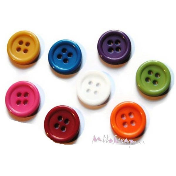 Boutons plastique, boutons multicolore, boutons scrapbooking, 8 pièces