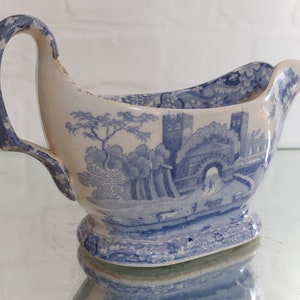 Copeland & Garrett Early Victorian New Blanche Sauce Boat c1833- 1847