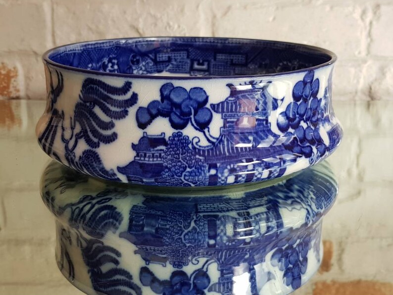 17cm Diameter RARE Blue & White Doulton Burslem Willow Pattern Bowl
