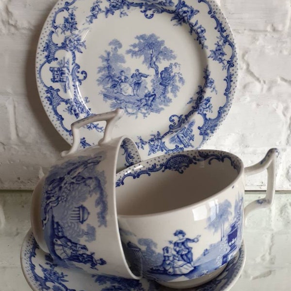 Mason's Antique Ironstone Blue & White Pottery Lot of 4 Matching Pieces