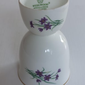 Rare Wedgwood Bone China &quot;Bermudiana Harmony Hall Belmont&quot; Double Sided Egg Cup