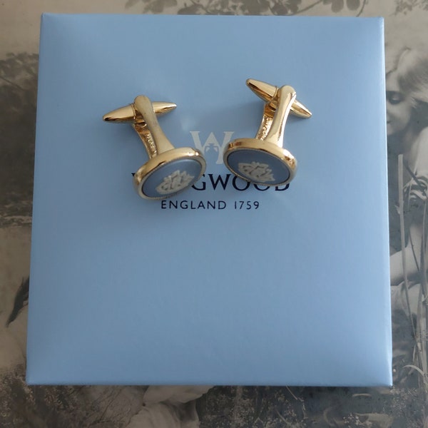 Fabulous Wedgwood Blue & White Jasperware Cufflinks- Boxed!