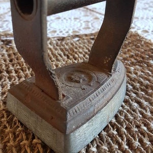 Vintage Small Decorative Solid Cast Iron! Heavy!