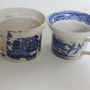 Rare Antique Willow Pattern Mismatched Pair Mustard Pots c1850
