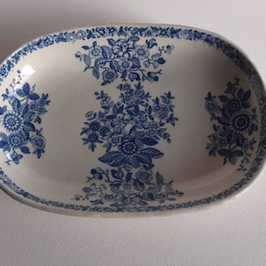 Antique Staffordshire Pearlware Blue + White Flowers Oval 9&quot; Dish c.1820