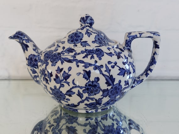 Fabulous Vintage Burleigh Arden Pattern Small Teapot - Etsy.de