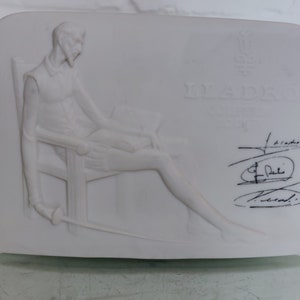 Lladró Figure Ornament Shelf Display- Signed- Perfect Condition- Made in Spain