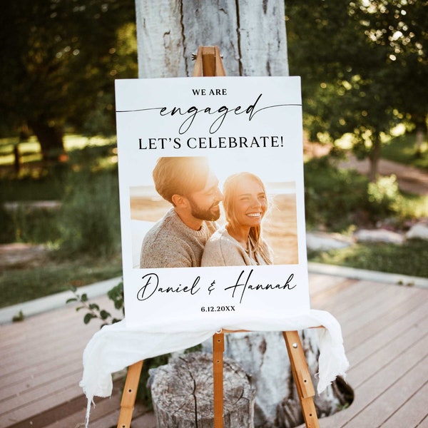 Engagement welcome sign with picture, Engagement foam board for easel, Custom photo sign, We are engaged