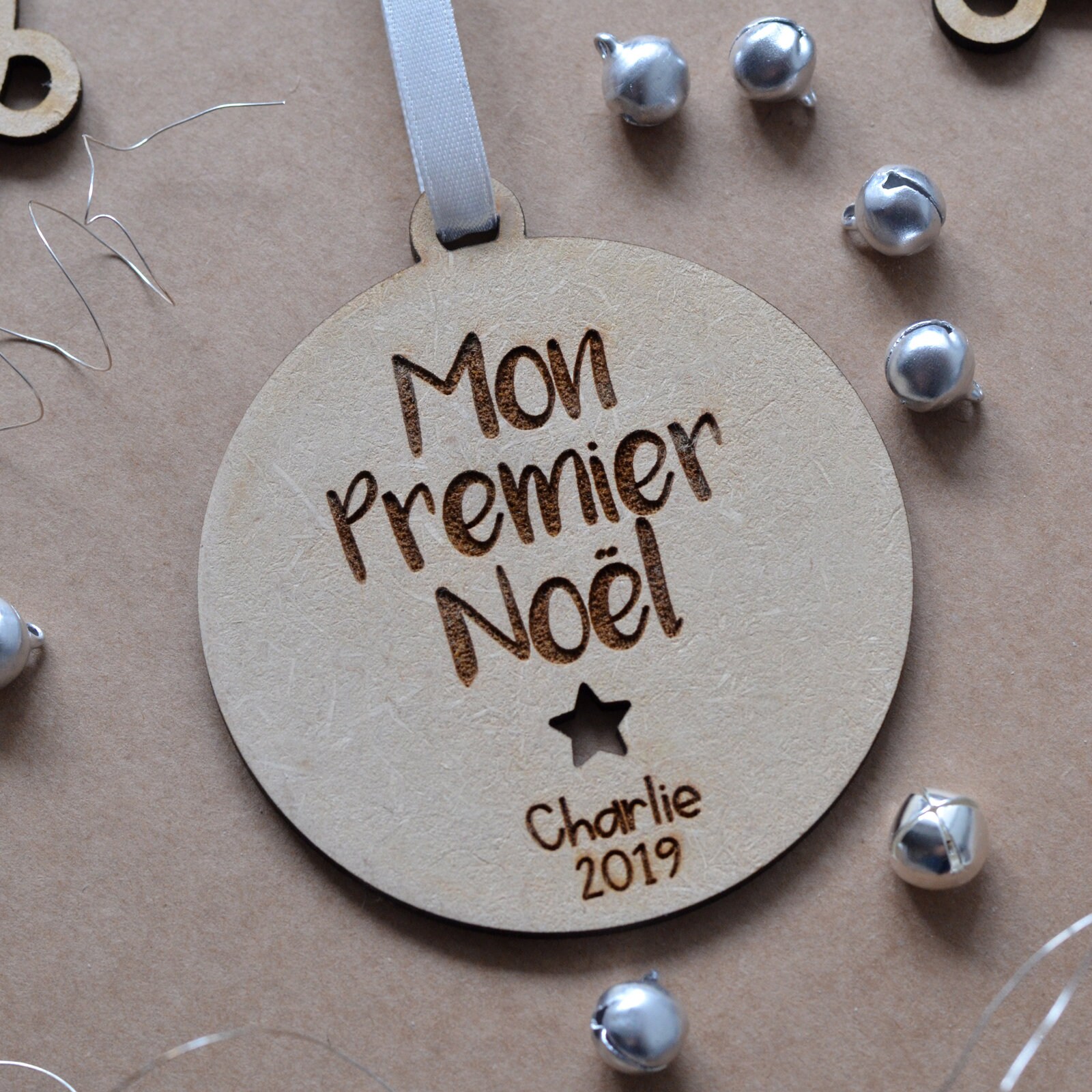 Décoration de Noël Mon Premier Noël Personnalisée - Décoration en Bois- First Christmas Ornament. Po