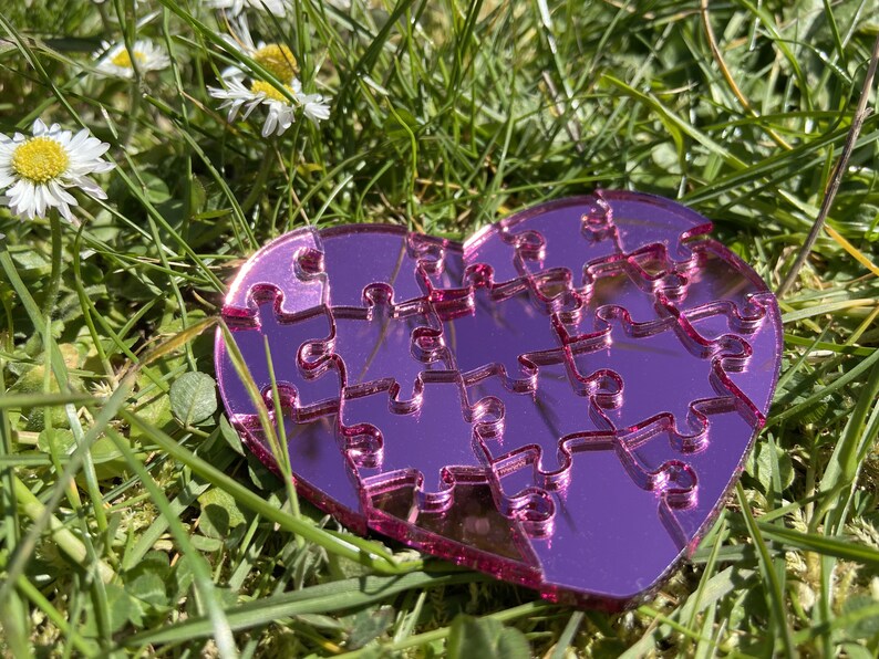 Puzzle heart mirror Pink. Acrylic puzzle puzzle puzzle. Valentine's Day Puzzle image 3