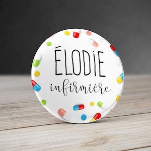 Chapa Enfermera Personalizada 58 mm con nombre Medicamentos.