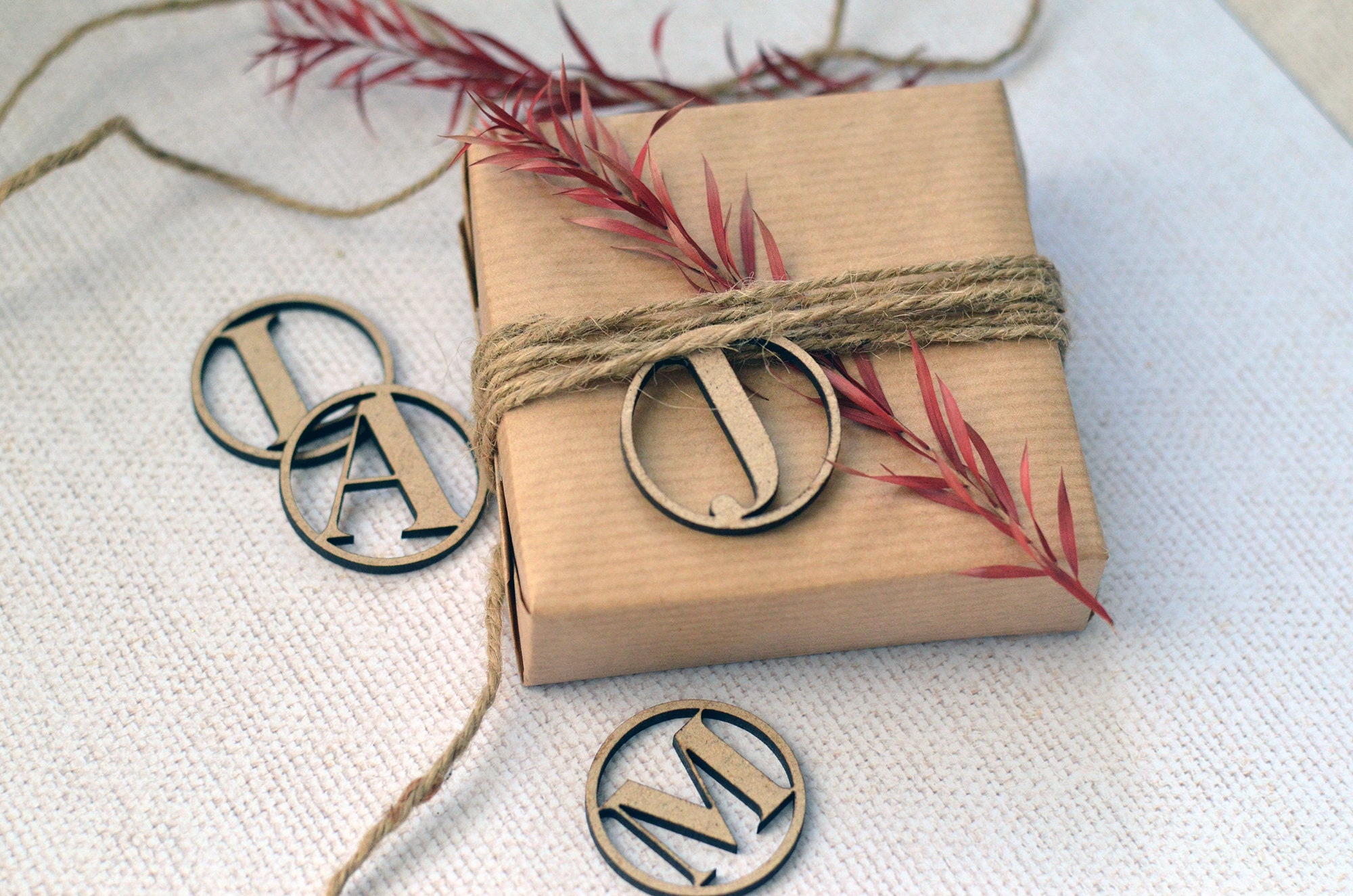 Étiquette en Bois Personnalisée. Tag avec Prénom. Étiquette Cadeau Noël. Noël Zéro Déchet. Christmas