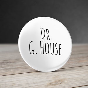 Insignia Función personalizada de 58 mm con nombre, Insignia enfermera personalizada, Cuidador de insignia, Médico insignia, Insignia grande 58 mm