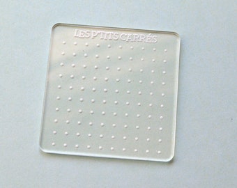 Game of small squares erasable and reusable. Pipopipette game. Thinking game. Travel game.