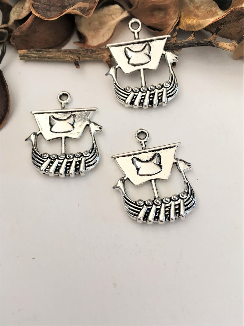 5 silver-plated DRAKKARS charms pendants Viking pirate ship for themed creations