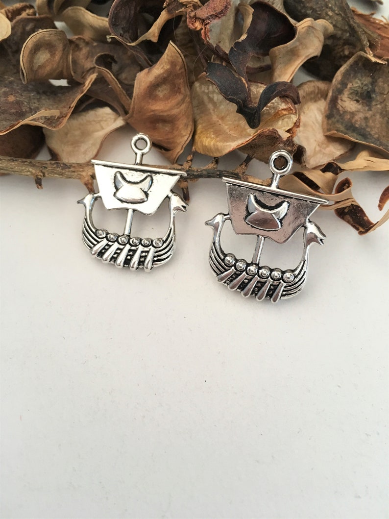 5 silver-plated DRAKKARS charms pendants Viking pirate ship for themed creations