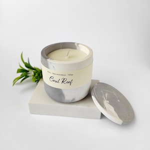 Hand poured scented candle in concrete vessel, Fresh scent, All handmade, 150gr candle for modern and minimalist home decor, Buy 2, Save 20%